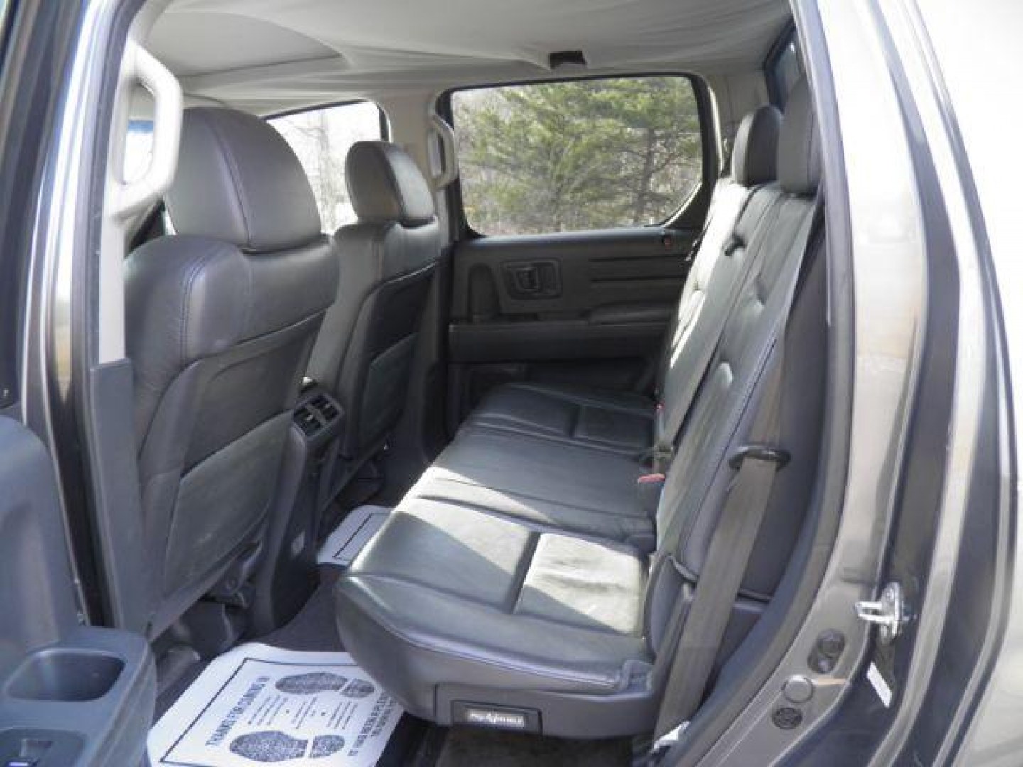 2011 Gray Honda Ridgeline RTL (5FPYK1F59BB) with an 3.5L V6 engine, AT transmission, located at 15520 McMullen Hwy SW, Belair, MD, 21502, (301) 729-3700, 39.581375, -78.846451- Photo#3