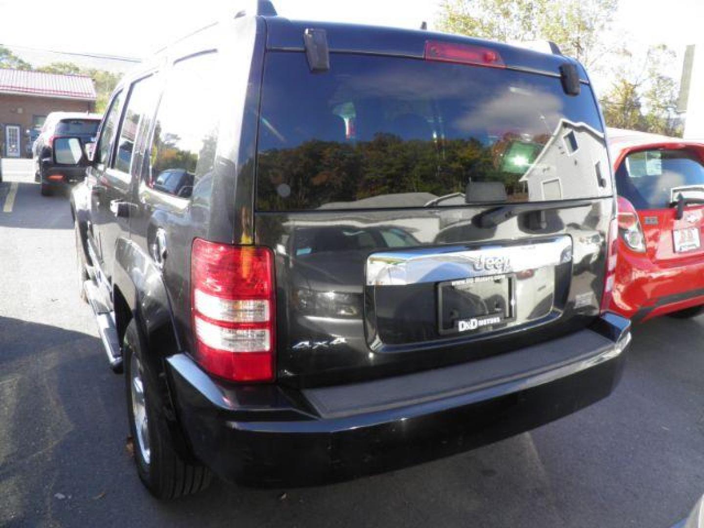 2011 Black Jeep Liberty Sport 4WD (1J4PN2GK4BW) with an 3.7L V6 engine, AT transmission, located at 15520 McMullen Hwy SW, Belair, MD, 21502, (301) 729-3700, 39.581375, -78.846451 - Photo#5