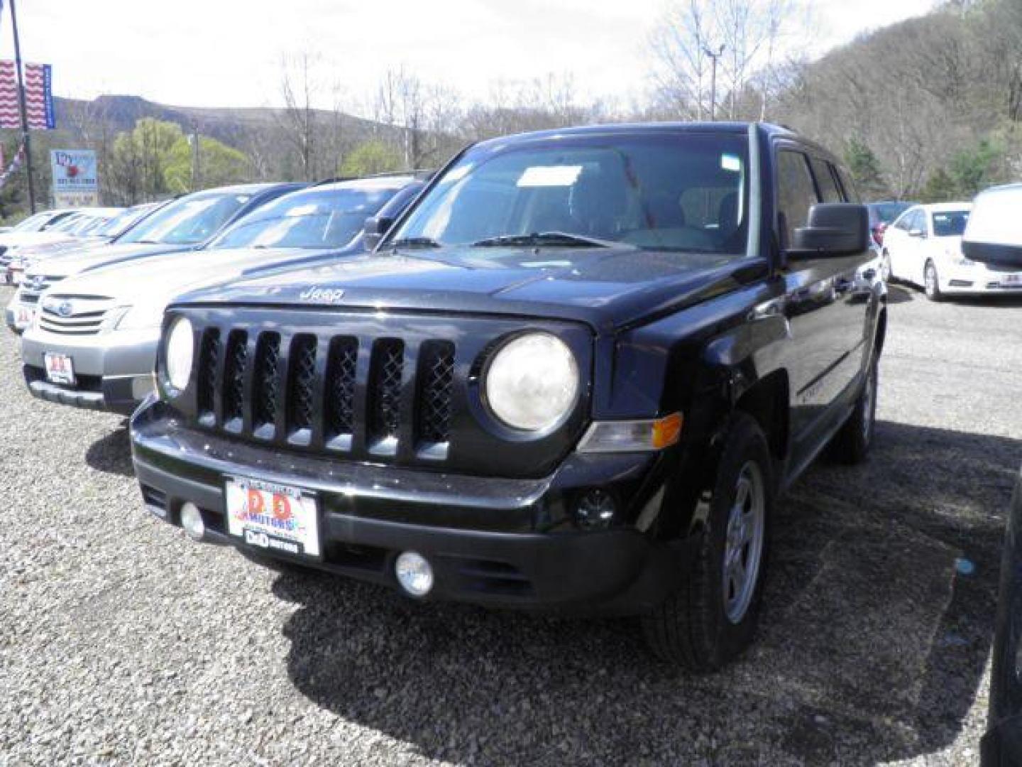 2011 BLACK Jeep Patriot 4WD (1J4NF1GB4BD) with an 2.4 L4 engine, located at 19521 New George's Creek Rd SW, Barton, MD, 21521, (301) 463-2404, 39.524323, -79.017906 - Photo#0