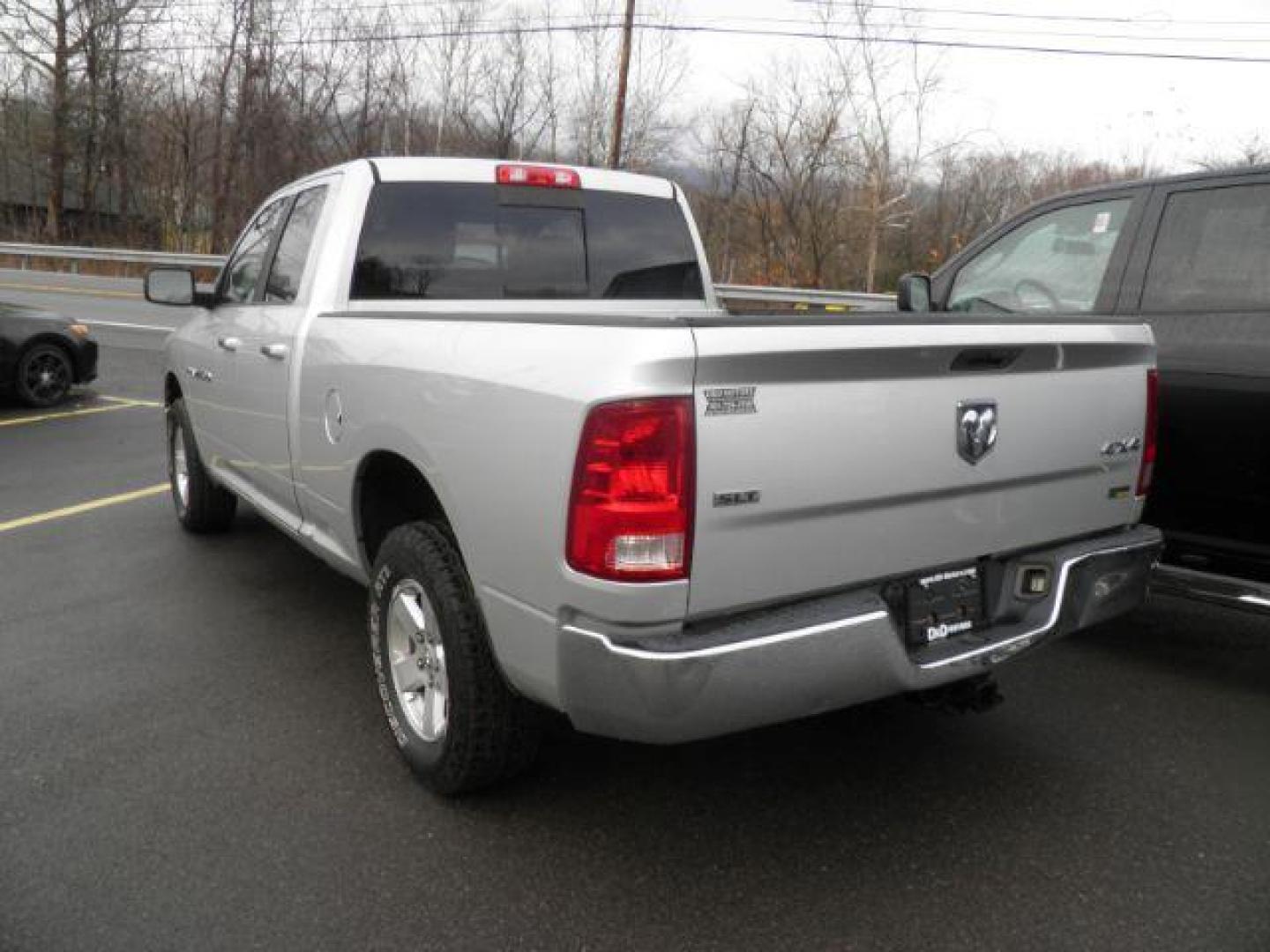 2011 Silver RAM 1500 SLT (1D7RV1GP2BS) with an 4.7L V8 engine, AT transmission, located at 15520 McMullen Hwy SW, Belair, MD, 21502, (301) 729-3700, 39.581375, -78.846451 - Photo#4