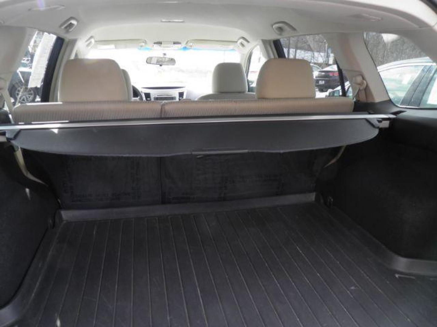 2011 RED Subaru Outback 2.5I Premium (4S4BRBCC4B1) with an 2.5 L4 engine, MAN transmission, located at 15520 McMullen Hwy SW, Belair, MD, 21502, (301) 729-3700, 39.581375, -78.846451 - Photo#4