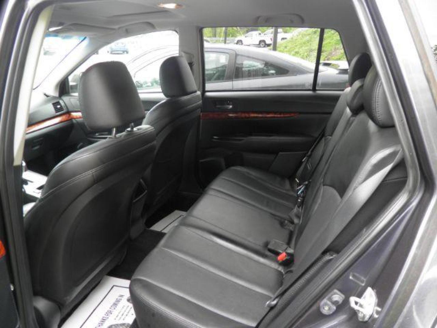 2011 GRAY Subaru Outback 2.5i Limited (4S4BRBKCXB3) with an 2.5L H4 DOHC 16V engine, AT transmission, located at 15520 McMullen Hwy SW, Belair, MD, 21502, (301) 729-3700, 39.581375, -78.846451 - Photo#3