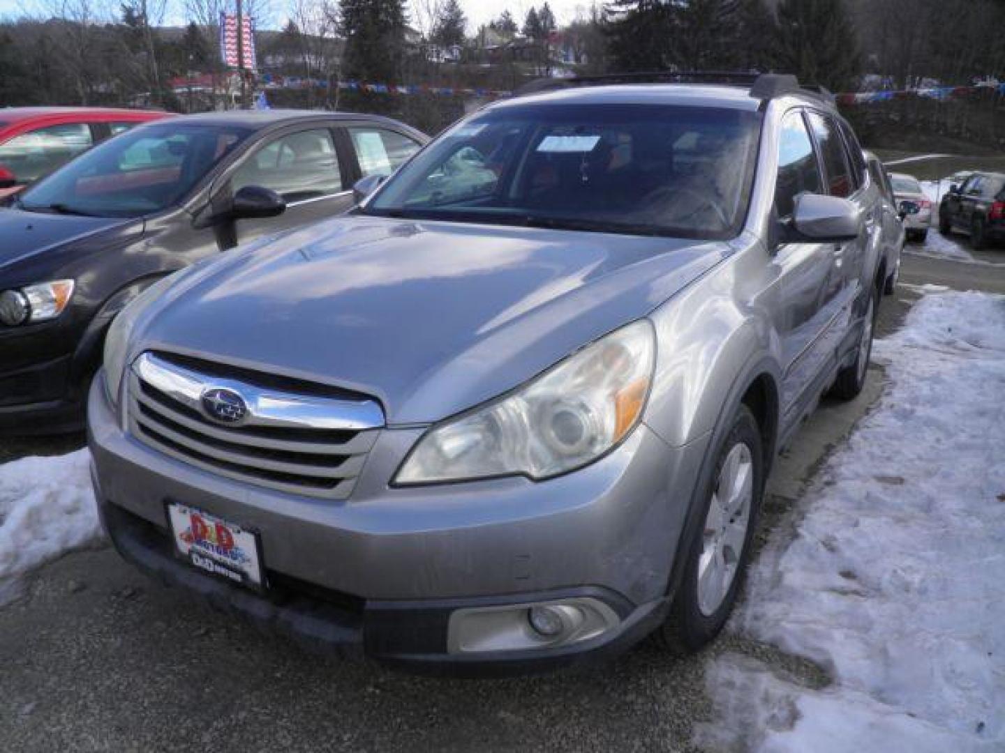2011 GRAY Subaru Outback 2.5I Premium (4S4BRBCC1B3) with an 2.5 L4 engine, CVT transmission, located at 19521 New George's Creek Rd SW, Barton, MD, 21521, (301) 463-2404, 39.524323, -79.017906 - Photo#0