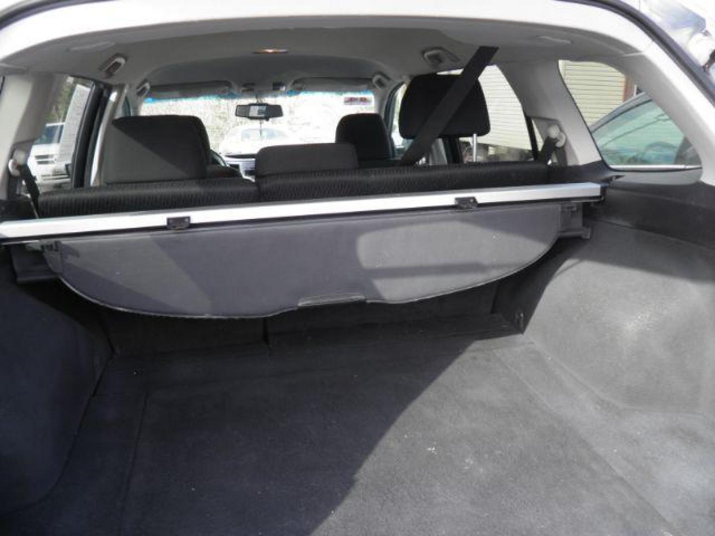 2011 GRAY Subaru Outback 2.5I Premium (4S4BRBCC1B3) with an 2.5 L4 engine, CVT transmission, located at 19521 New George's Creek Rd SW, Barton, MD, 21521, (301) 463-2404, 39.524323, -79.017906 - Photo#4