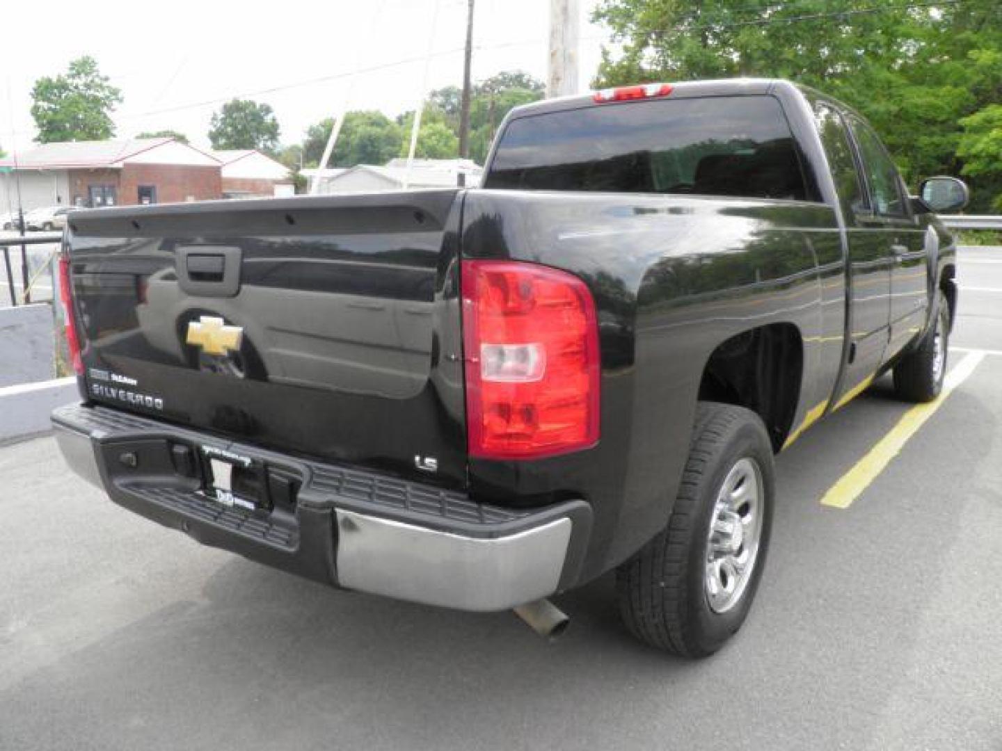 2012 BLACK Chevrolet Silverado 1500 LS Extended Cab 2WD (1GCRCREA6CZ) with an 4.8L V8 engine, AT transmission, located at 15520 McMullen Hwy SW, Belair, MD, 21502, (301) 729-3700, 39.581375, -78.846451 - Photo#3