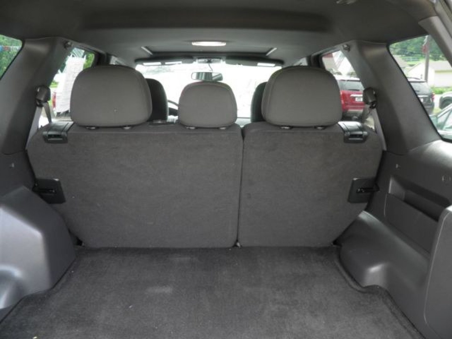 2012 BLACK Ford Escape XLT (1FMCU0D77CK) with an 2.5 L4 engine, AT transmission, located at 19521 New George's Creek Rd SW, Barton, MD, 21521, (301) 463-2404, 39.524323, -79.017906- Photo#4