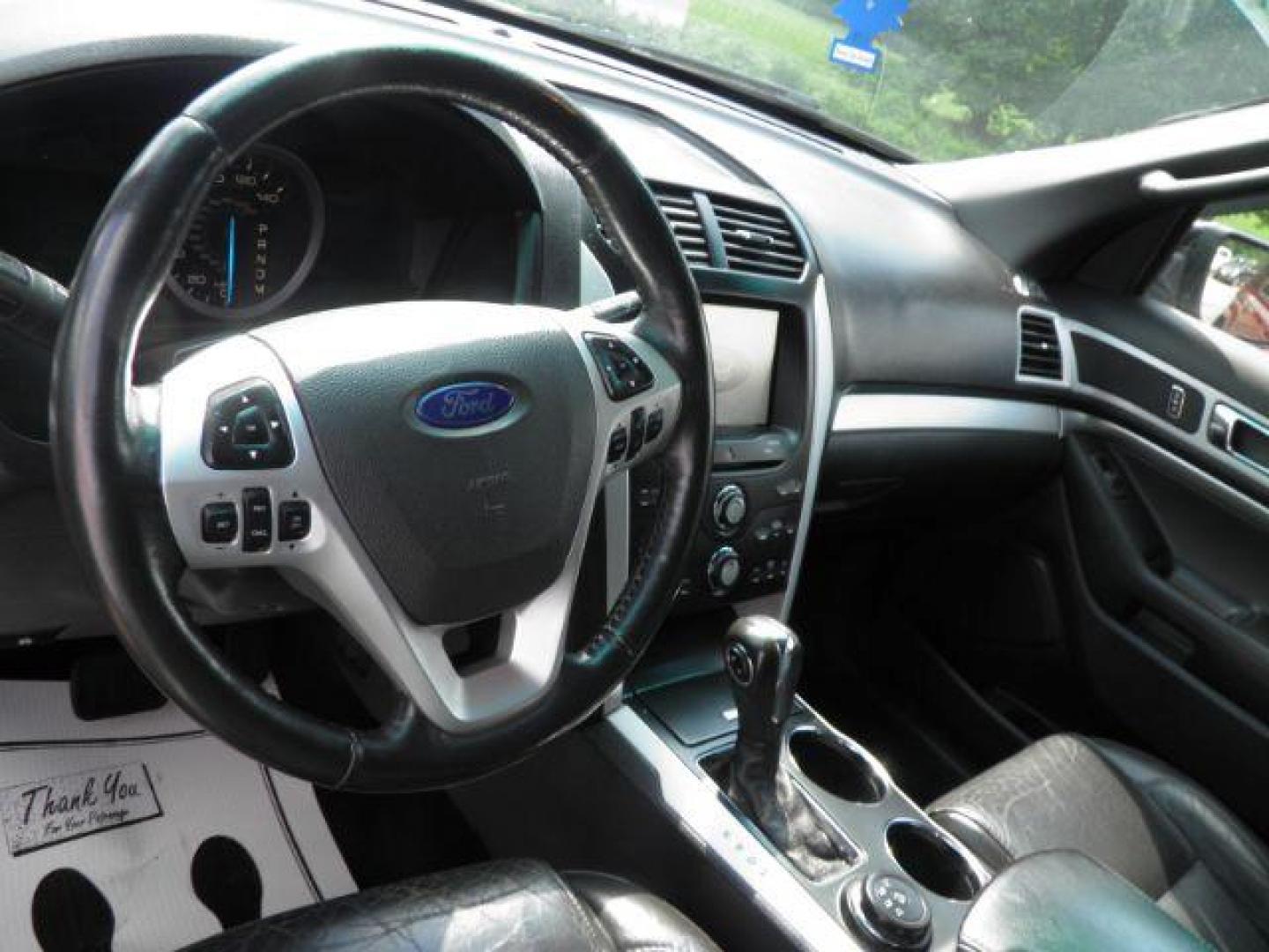 2012 White Ford Explorer XLT (1FMHK8D88CG) with an 3.5L V6 engine, AT transmission, located at 19521 New George's Creek Rd SW, Barton, MD, 21521, (301) 463-2404, 39.524323, -79.017906 - Photo#2