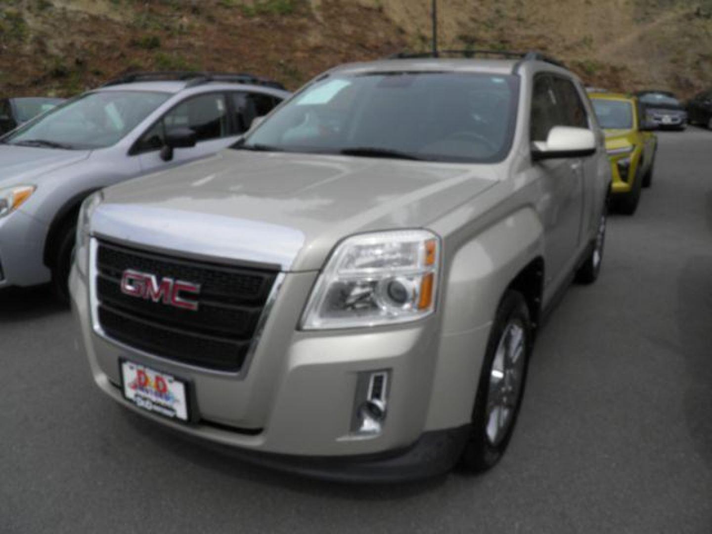 2012 GOLD GMC Terrain SLT1 AWD (2GKFLVE59C6) with an 3.0 V6 engine, AT transmission, located at 15520 McMullen Hwy SW, Belair, MD, 21502, (301) 729-3700, 39.581375, -78.846451 - Photo#0
