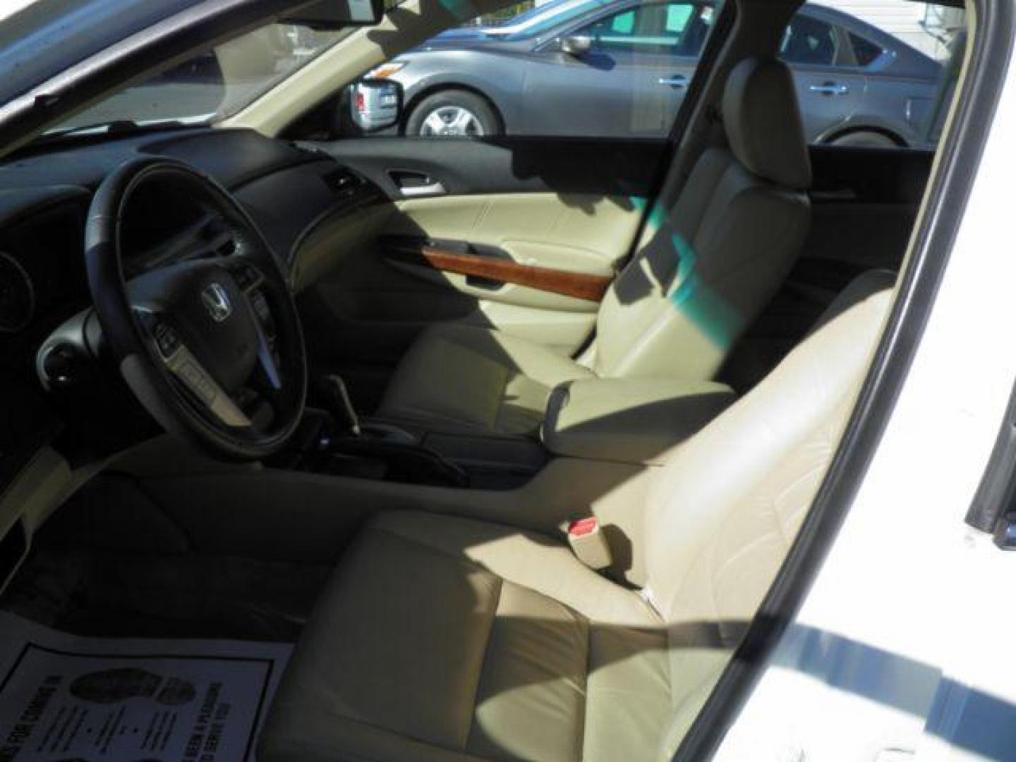 2012 White Honda Accord EX-L V6 Sedan AT (1HGCP3F8XCA) with an 3.5L V6 engine, AT transmission, located at 15520 McMullen Hwy SW, Belair, MD, 21502, (301) 729-3700, 39.581375, -78.846451 - Photo#1