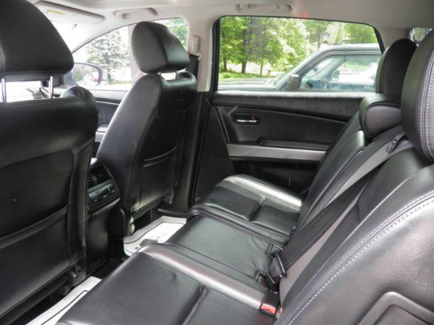 2012 GRAY Mazda CX-9 Grand Touring (JM3TB3DV8C0) with an 3.7L V6 engine, CVT transmission, located at 19521 New George's Creek Rd SW, Barton, MD, 21521, (301) 463-2404, 39.524323, -79.017906 - Photo#3
