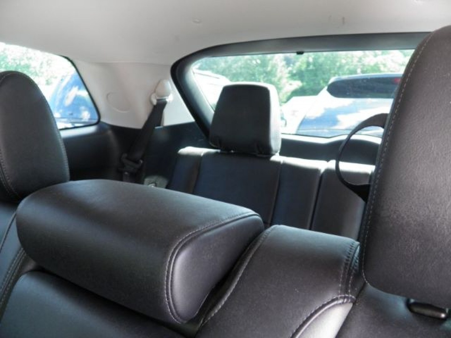 2012 GRAY Mazda CX-9 Touring (JM3TB3CV6C0) with an 3.7L V6 engine, CVT transmission, located at 19521 New George's Creek Rd SW, Barton, MD, 21521, (301) 463-2404, 39.524323, -79.017906- Photo#4