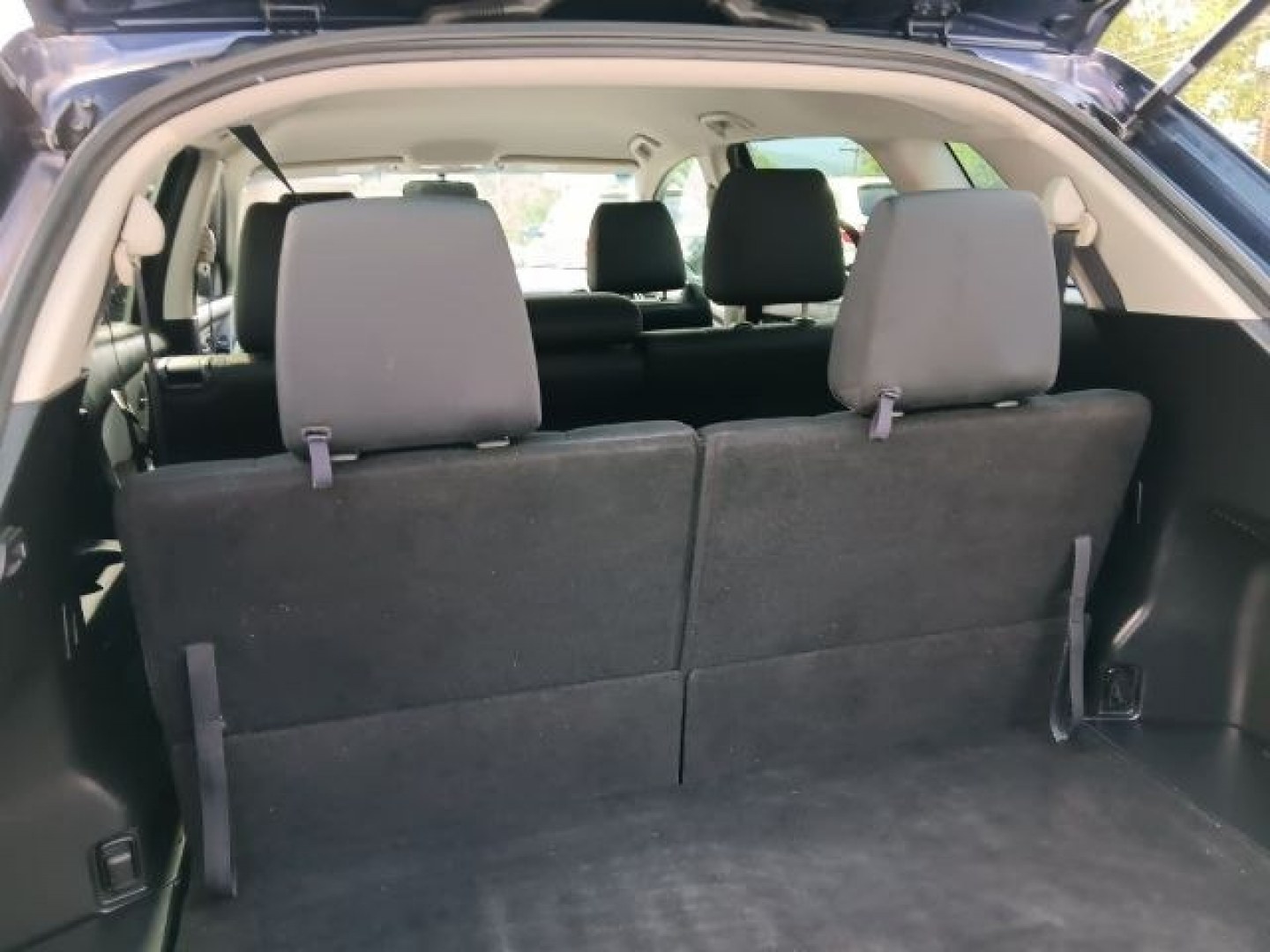2012 BLUE Mazda CX-9 Sport (JM3TB3BV5C0) with an 3.7L V6 engine, AT transmission, located at 15520 McMullen Hwy SW, Belair, MD, 21502, (301) 729-3700, 39.581375, -78.846451- Photo#4