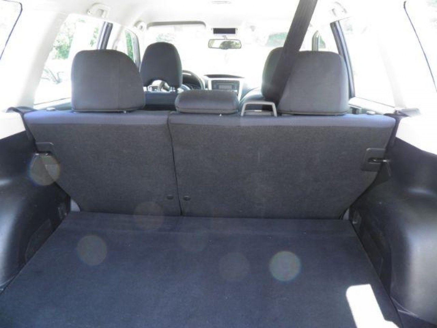 2012 Blue Subaru Forester 2.5X (JF2SHABCXCH) with an 2.5L H4 engine, AT transmission, located at 19521 New George's Creek Rd SW, Barton, MD, 21521, (301) 463-2404, 39.524323, -79.017906- Photo#4