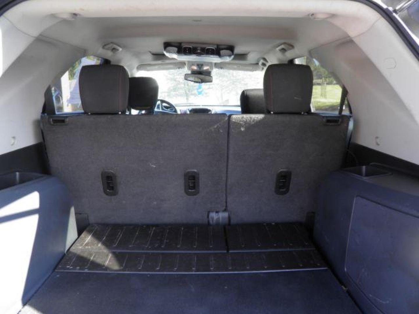 2013 SILVER Chevrolet Equinox 1LT (2GNFLEEK6D6) with an 3.6L V6 engine, AT transmission, located at 19521 New George's Creek Rd SW, Barton, MD, 21521, (301) 463-2404, 39.524323, -79.017906 - Photo#4