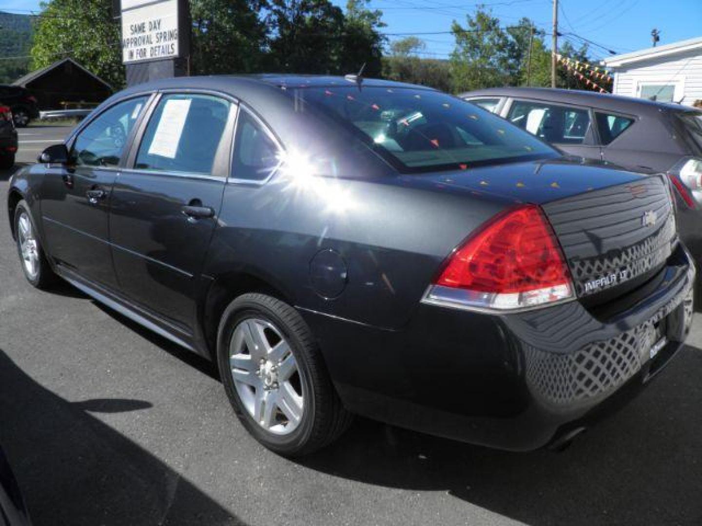 2013 GRAY Chevrolet IMPALA LT (Fleet) (2G1WG5E33D1) with an 3.6L V6 engine, AT transmission, located at 19521 New George's Creek Rd SW, Barton, MD, 21521, (301) 463-2404, 39.524323, -79.017906 - Photo#4