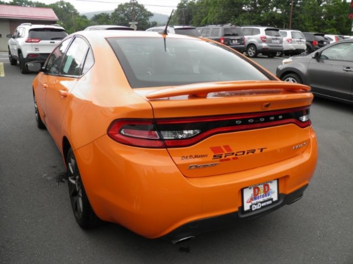 2013 ORANGE Dodge Dart SXT (1C3CDFBA4DD) with an 2.0L L4 engine, MAN transmission, located at 15520 McMullen Hwy SW, Belair, MD, 21502, (301) 729-3700, 39.581375, -78.846451- Photo#4