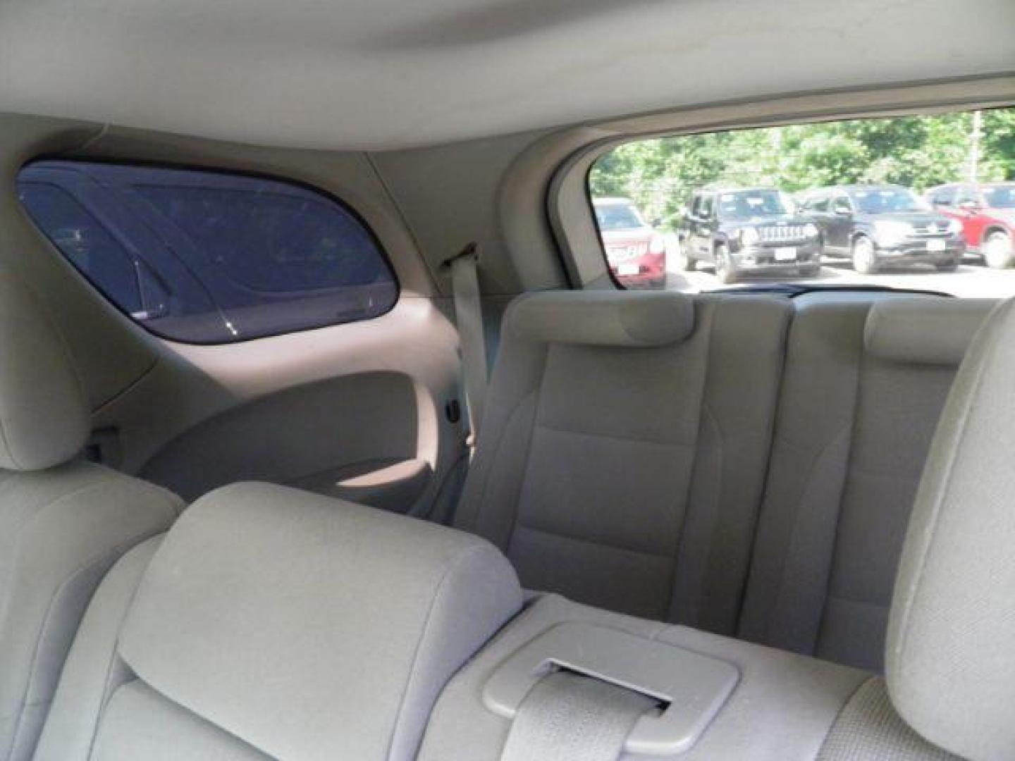 2013 BLUE Dodge Durango SXT (1C4RDJAG1DC) with an 3.6L V6 engine, AT transmission, located at 19521 New George's Creek Rd SW, Barton, MD, 21521, (301) 463-2404, 39.524323, -79.017906 - Photo#4