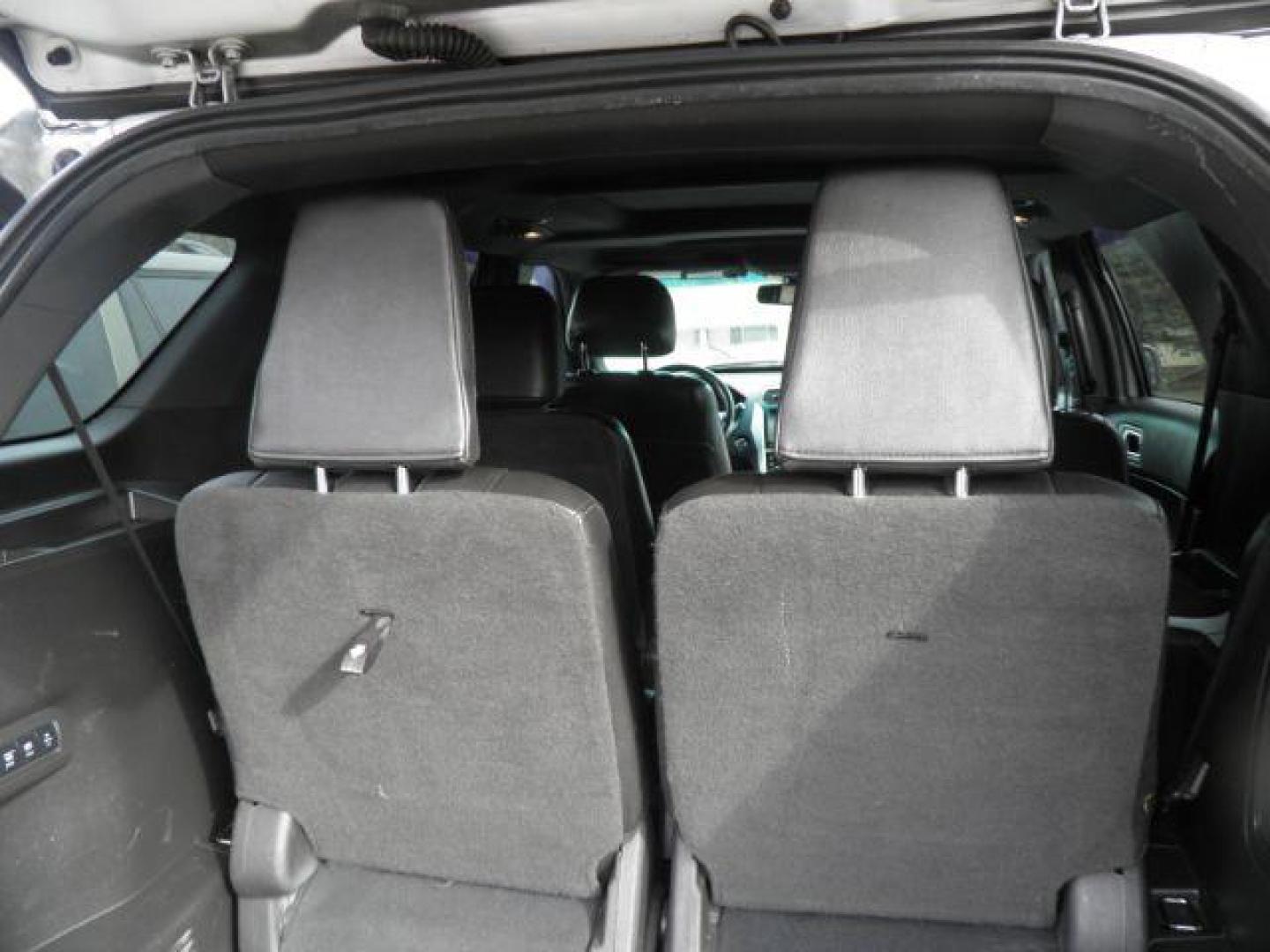 2013 Silver Ford Explorer Limited (1FM5K8F88DG) with an 3.5L V6 engine, AT transmission, located at 15520 McMullen Hwy SW, Belair, MD, 21502, (301) 729-3700, 39.581375, -78.846451 - Photo#5