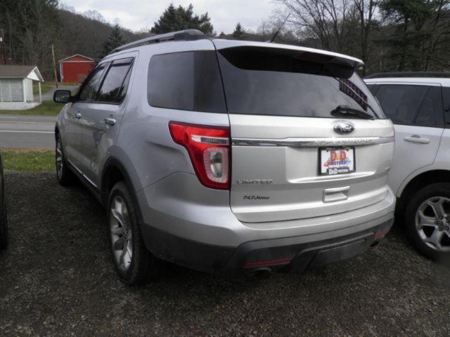 2013 Silver Ford Explorer Limited (1FM5K8F88DG) with an 3.5L V6 engine, AT transmission, located at 15520 McMullen Hwy SW, Belair, MD, 21502, (301) 729-3700, 39.581375, -78.846451 - Photo#6