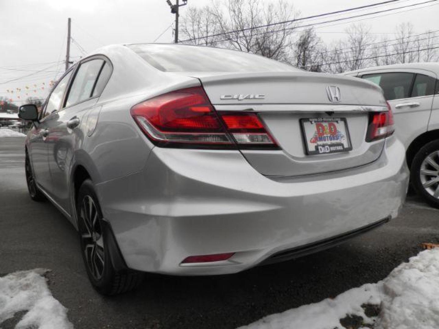 2013 SILVER Honda Civic EX Sedan 5-Speed AT (2HGFB2F83DH) with an 1.8L L4 engine, AT transmission, located at 15520 McMullen Hwy SW, Belair, MD, 21502, (301) 729-3700, 39.581375, -78.846451 - Photo#4