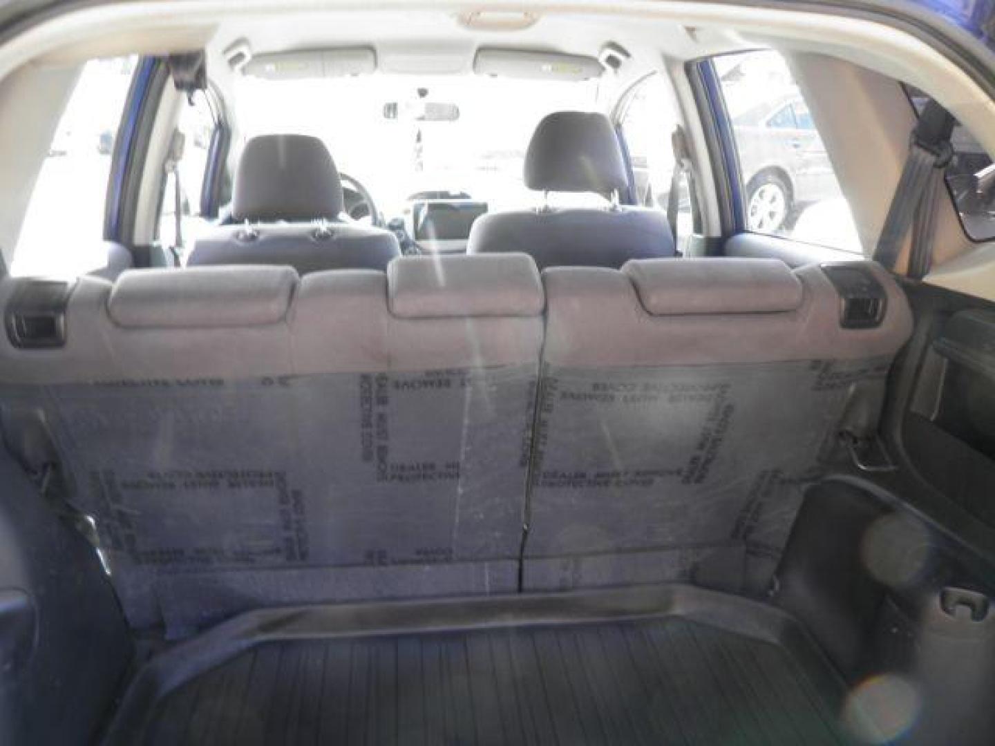 2013 Blue Honda Fit 5-Speed MT (JHMGE8G33DC) with an 1.5L I4 engine, MAN transmission, located at 19521 New George's Creek Rd SW, Barton, MD, 21521, (301) 463-2404, 39.524323, -79.017906 - Photo#4