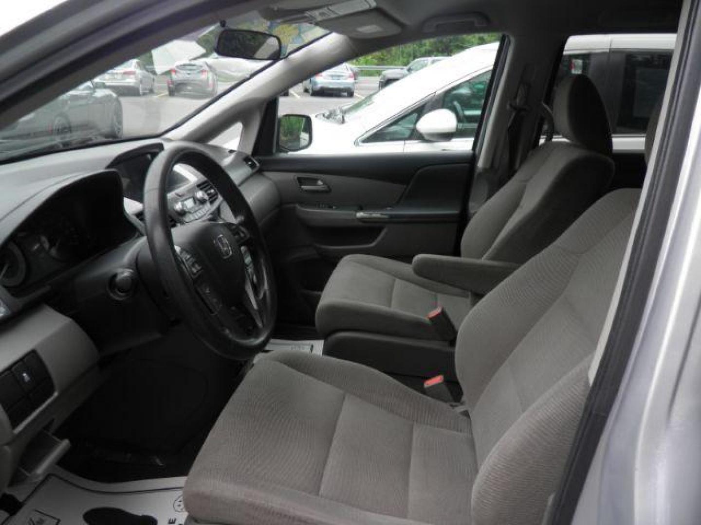 2013 Silver Honda Odyssey LX (5FNRL5H2XDB) with an 3.5L V6 engine, AT transmission, located at 15520 McMullen Hwy SW, Belair, MD, 21502, (301) 729-3700, 39.581375, -78.846451 - Photo#1