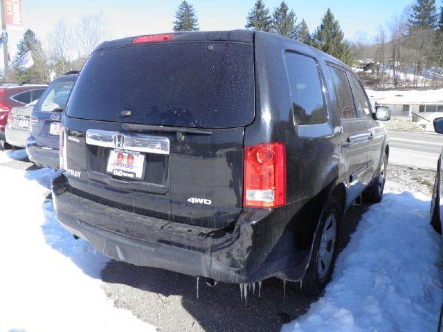 2013 BLACK Honda Pilot LX 4WD 5-Spd AT (5FNYF4H21DB) with an 3.5L V6 engine, AT transmission, located at 15520 McMullen Hwy SW, Belair, MD, 21502, (301) 729-3700, 39.581375, -78.846451 - Photo#5