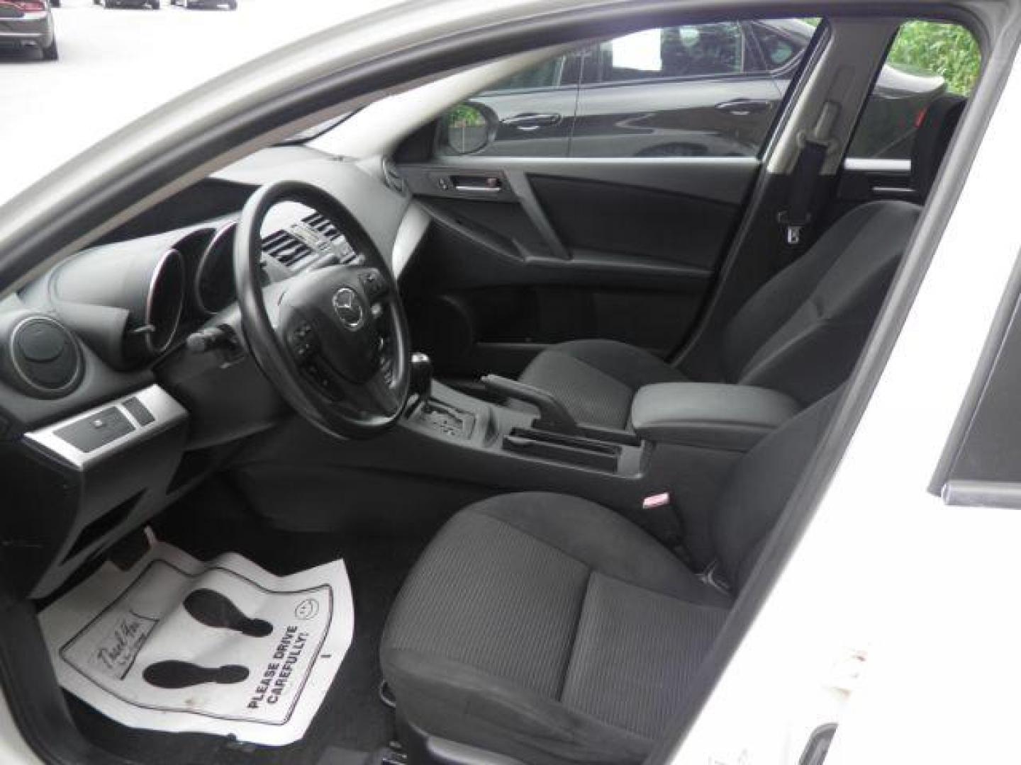 2013 White Mazda Mazda3 i Sport | i Sport (JM1BL1UP9D1) with an 2.0L I4 engine, AT transmission, located at 15520 McMullen Hwy SW, Belair, MD, 21502, (301) 729-3700, 39.581375, -78.846451 - Photo#1
