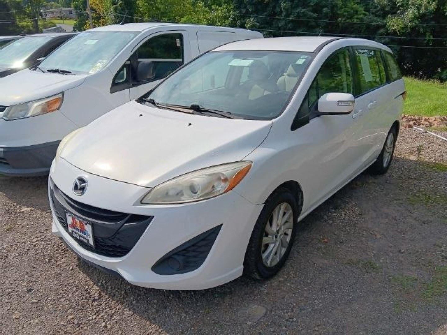 2013 WHITE Mazda Mazda5 Sport (JM1CW2BL5D0) with an 2.5 L4 engine, located at 19521 New George's Creek Rd SW, Barton, MD, 21521, (301) 463-2404, 39.524323, -79.017906- Photo#0