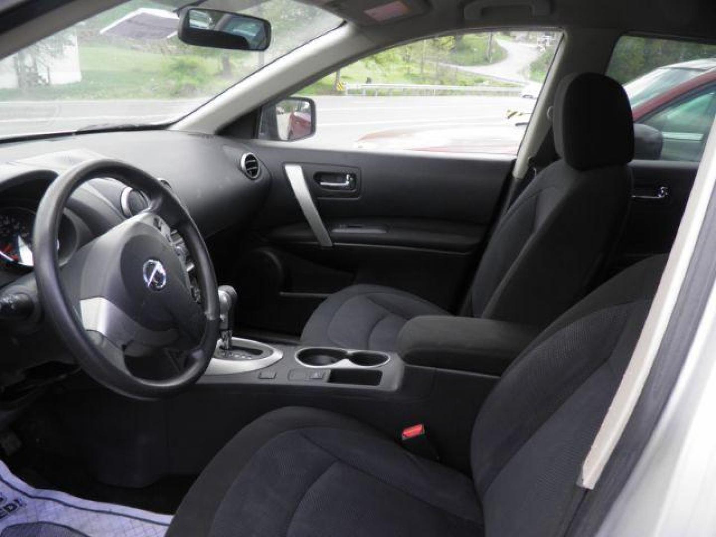 2013 Silver Nissan Rogue S AWD (JN8AS5MV3DW) with an 2.5L I4 engine, AT transmission, located at 15520 McMullen Hwy SW, Belair, MD, 21502, (301) 729-3700, 39.581375, -78.846451 - Photo#1