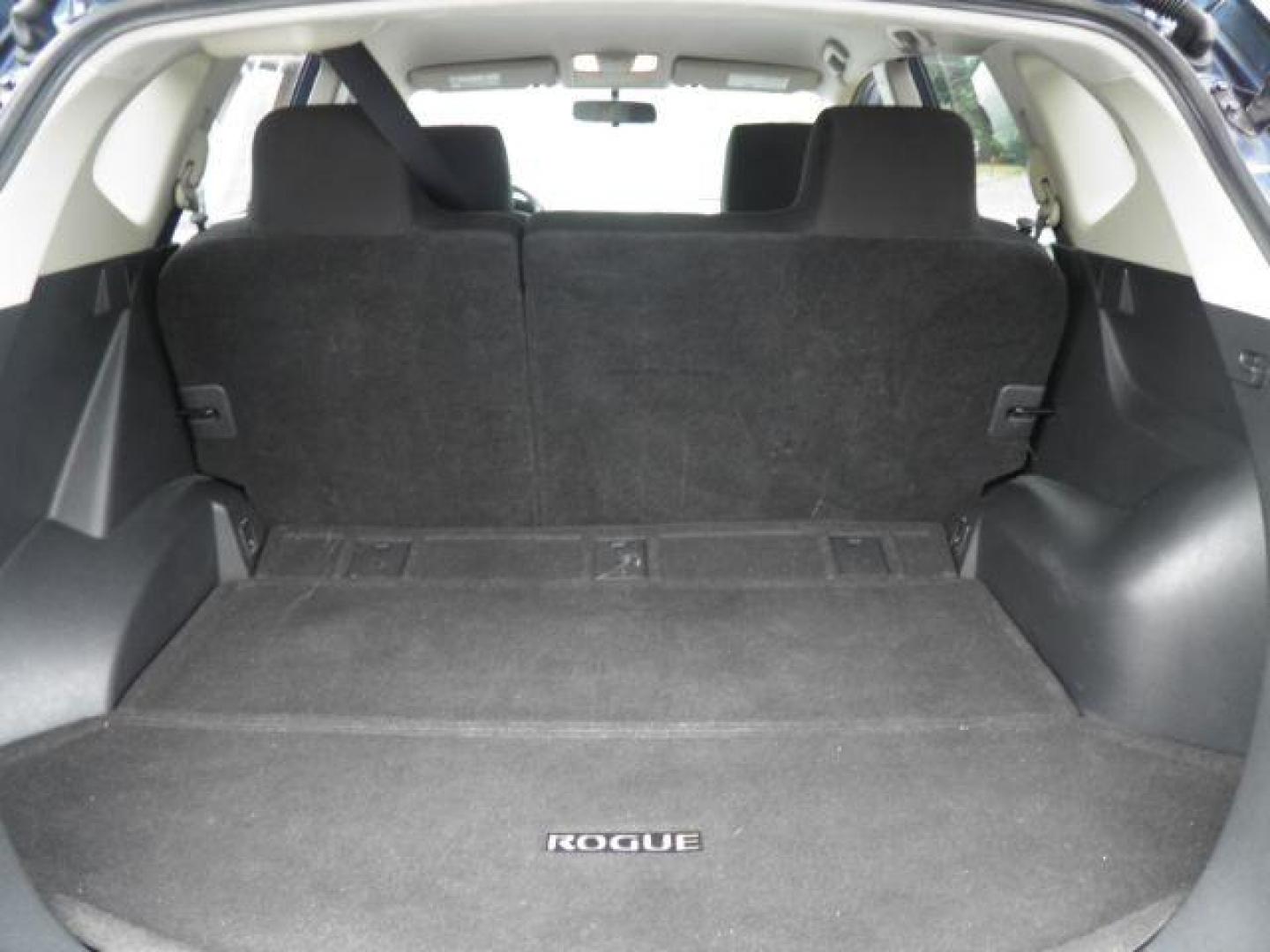 2013 GRAY Nissan Rogue SV AWD (JN8AS5MV5DW) with an 2.5 L4 engine, CVT transmission, located at 15520 McMullen Hwy SW, Belair, MD, 21502, (301) 729-3700, 39.581375, -78.846451 - Photo#4