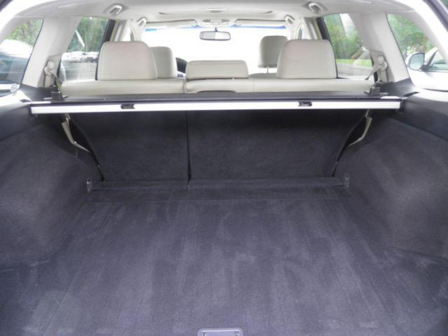 2013 GREEN Subaru Outback 2.5i Limited (4S4BRBKC4D3) with an 2.5 L4 engine, AT transmission, located at 15520 McMullen Hwy SW, Belair, MD, 21502, (301) 729-3700, 39.581375, -78.846451 - Photo#4