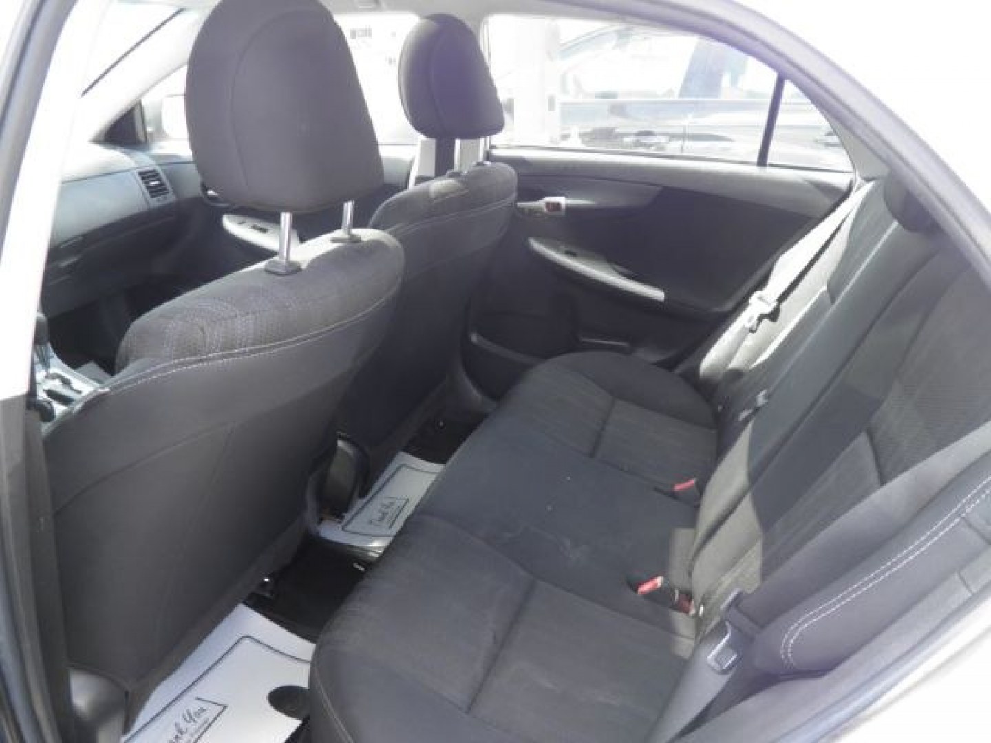 2013 WHITE Toyota Corolla S (2T1BU4EEXDC) with an 1.8L L4 engine, AT transmission, located at 19521 New George's Creek Rd SW, Barton, MD, 21521, (301) 463-2404, 39.524323, -79.017906- Photo#3