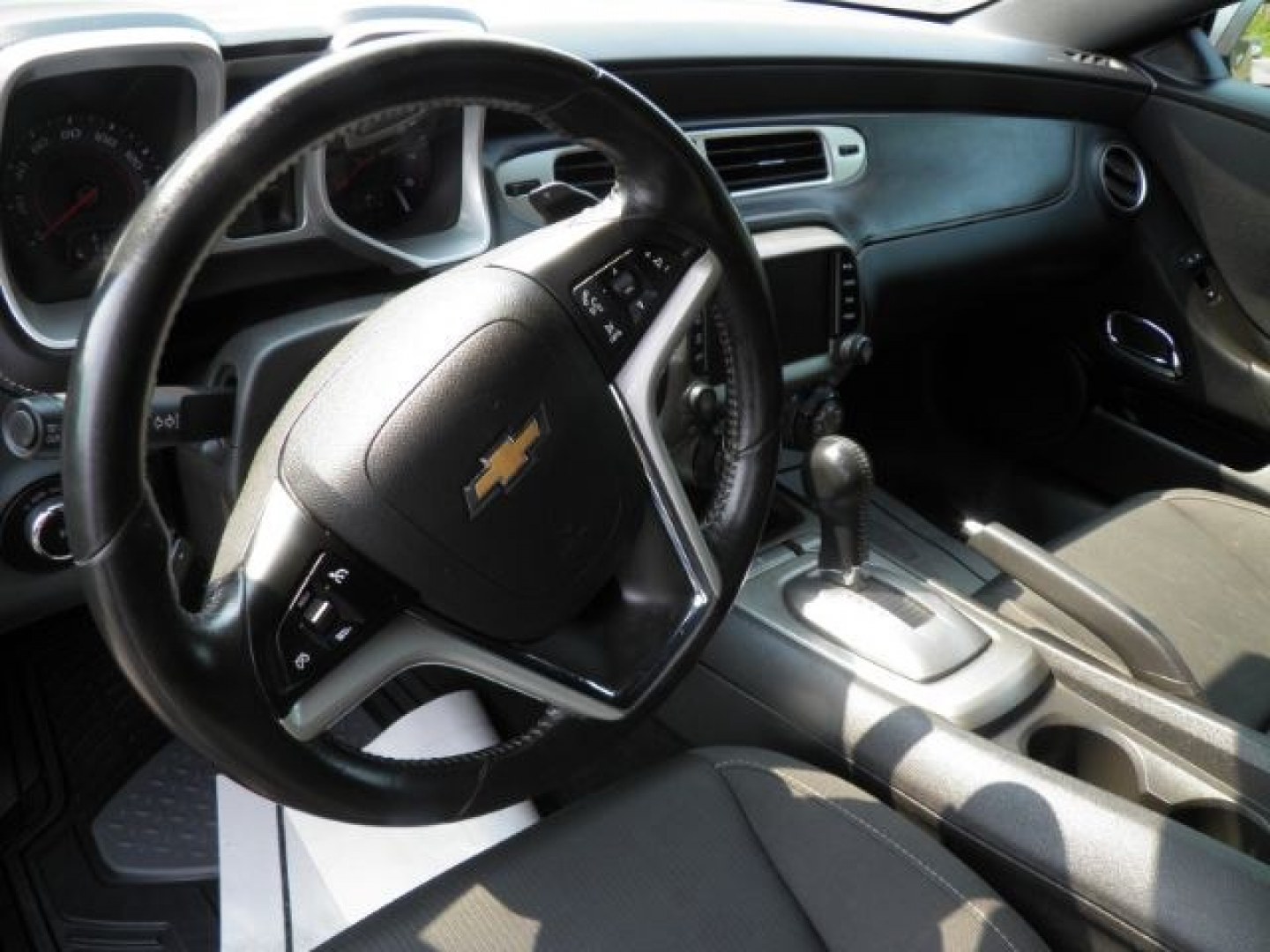 2014 BLACK Chevrolet Camaro Coupe 1LT (2G1FB1E33E9) with an 3.6L V6 engine, AT transmission, located at 15520 McMullen Hwy SW, Belair, MD, 21502, (301) 729-3700, 39.581375, -78.846451- Photo#2