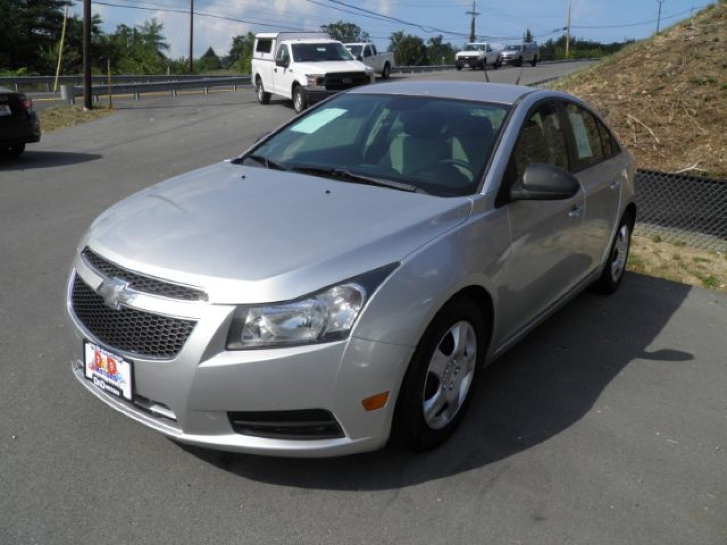 2014 Silver Chevrolet Cruze LS Auto (1G1PA5SH3E7) with an 1.8L I4 engine, AT transmission, located at 15520 McMullen Hwy SW, Belair, MD, 21502, (301) 729-3700, 39.581375, -78.846451- Photo#0