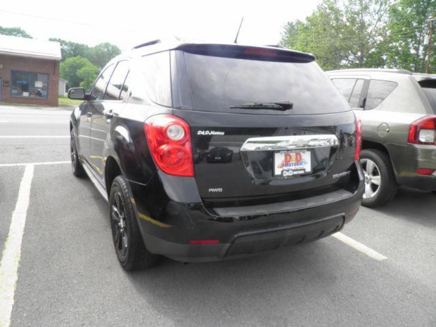 2014 Black Chevrolet Equinox 1LT (2GNFLFEK4E6) with an 3.6L V6 engine, located at 15520 McMullen Hwy SW, Belair, MD, 21502, (301) 729-3700, 39.581375, -78.846451 - Photo#5