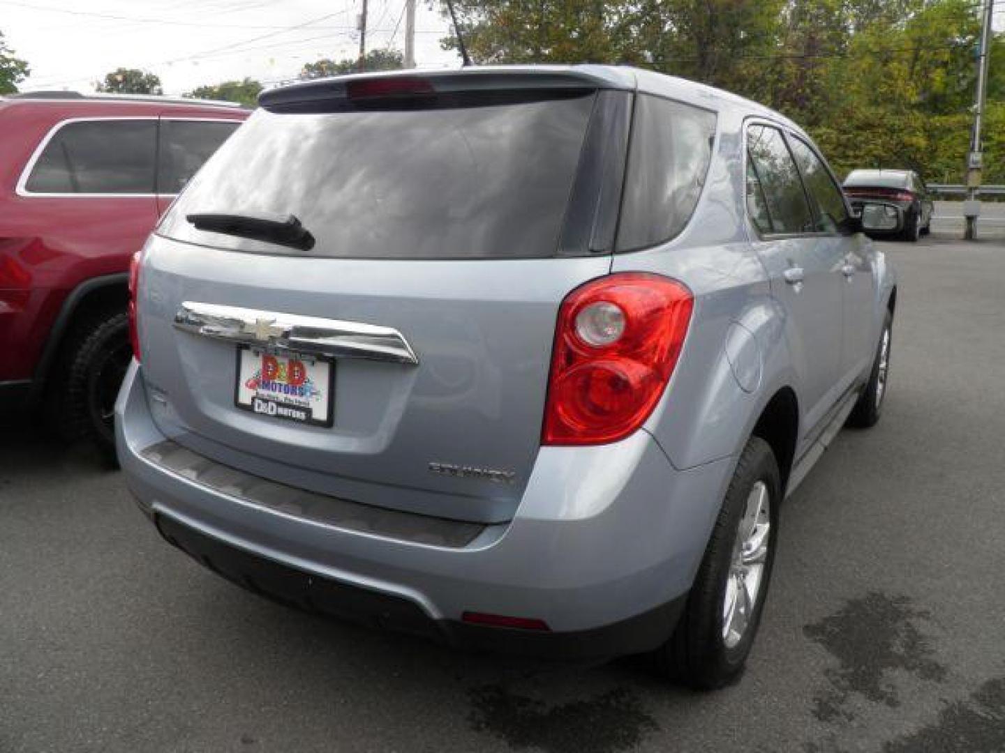 2014 Blue Chevrolet Equinox LS (2GNFLEEK4E6) with an 2.4L I4 engine, AT transmission, located at 15520 McMullen Hwy SW, Belair, MD, 21502, (301) 729-3700, 39.581375, -78.846451 - Photo#5