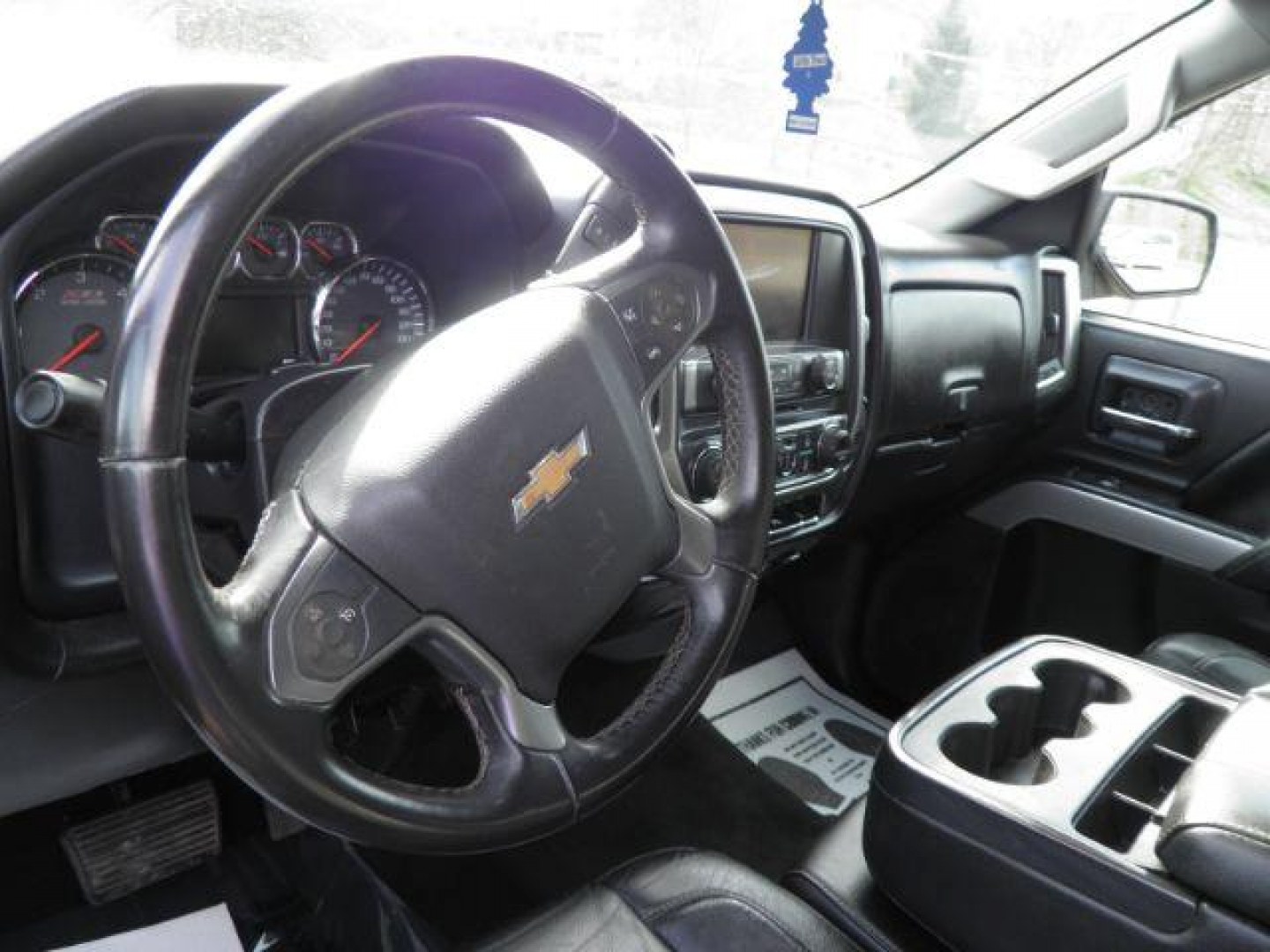 2014 RED Chevrolet Silverado 1500 2LT (1GCVKREC9EZ) with an 5.3L V8 engine, located at 15520 McMullen Hwy SW, Belair, MD, 21502, (301) 729-3700, 39.581375, -78.846451 - Photo#2