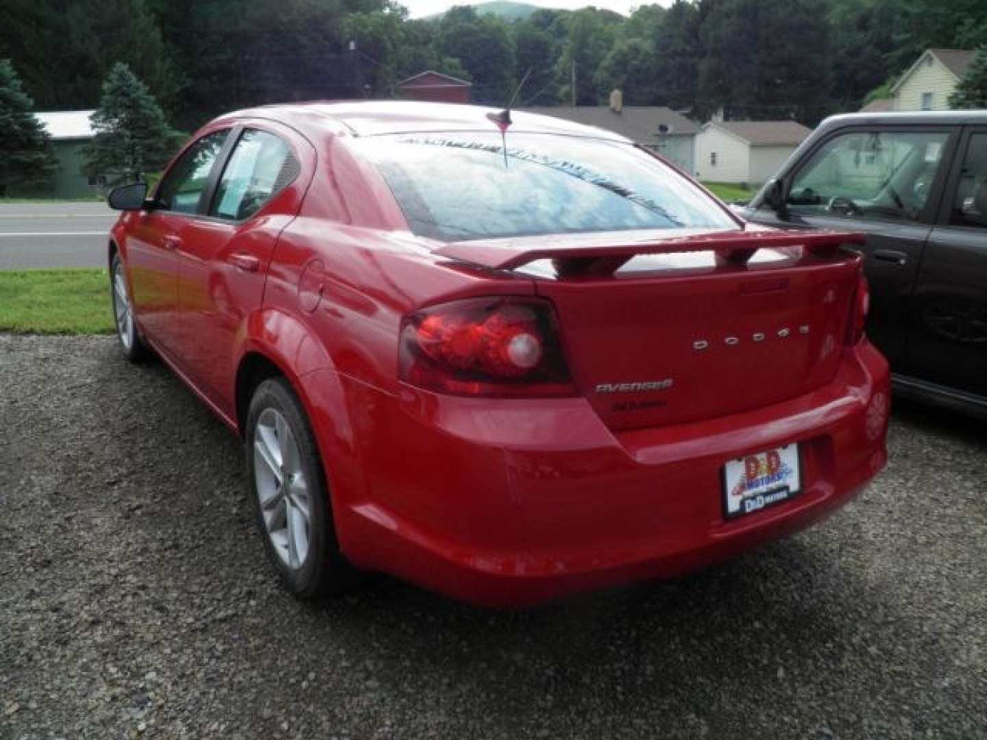 2014 RED Dodge Avenger SE (1C3CDZAB7EN) with an 2.4L L4 engine, AT transmission, located at 19521 New George's Creek Rd SW, Barton, MD, 21521, (301) 463-2404, 39.524323, -79.017906- Photo#4