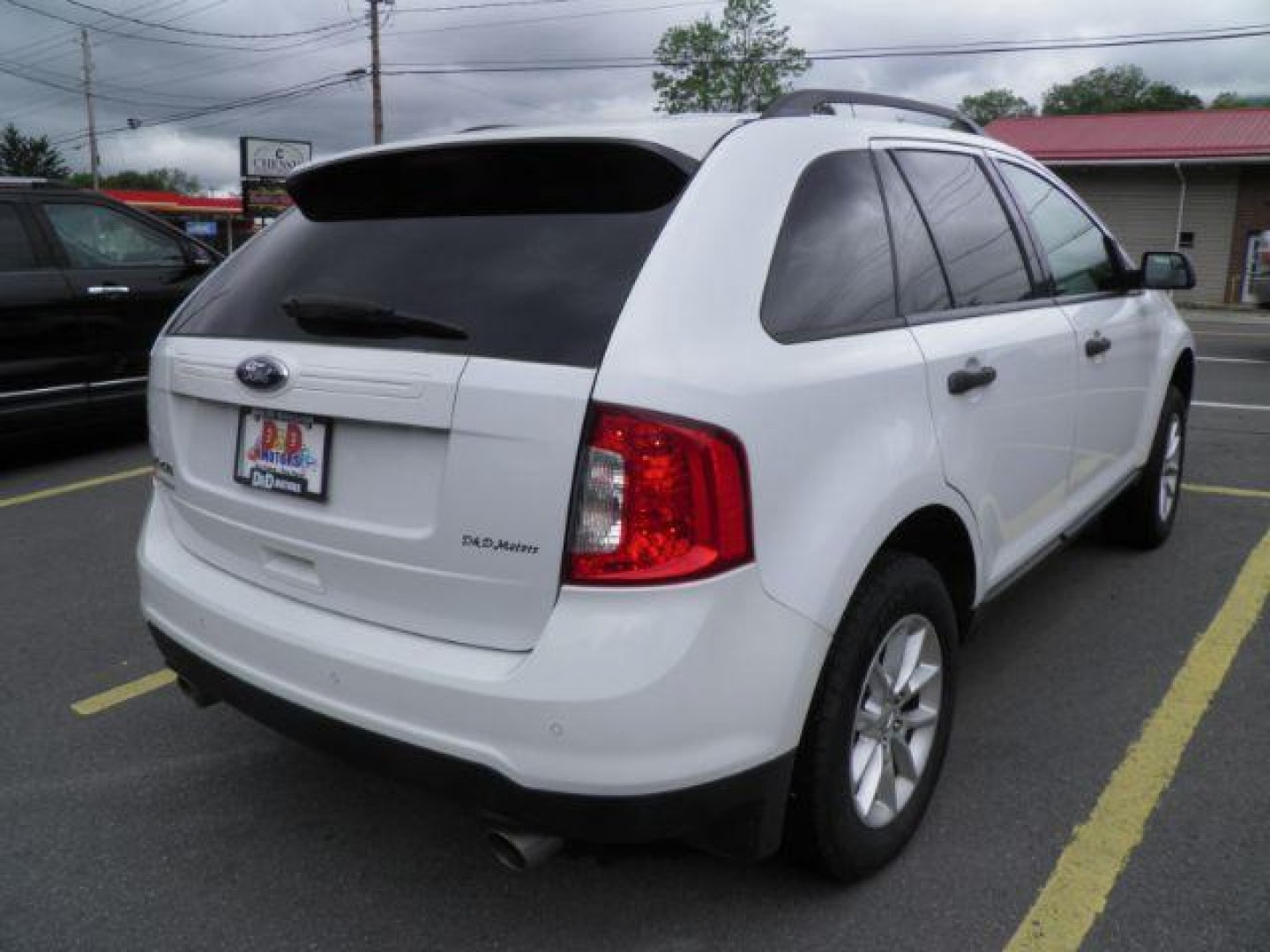 2014 WHITE Ford Edge SE (2FMDK3GC7EB) with an 3.5L V6 engine, AT transmission, located at 15520 McMullen Hwy SW, Belair, MD, 21502, (301) 729-3700, 39.581375, -78.846451- Photo#5