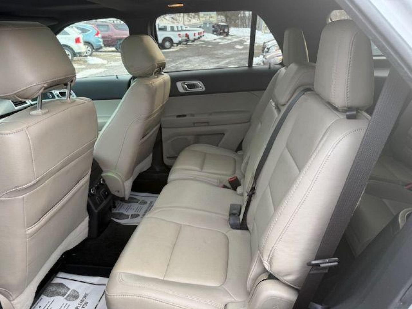 2014 Silver Ford Explorer Limited (1FM5K8F87EG) with an 3.5L V6 engine, AT transmission, located at 15520 McMullen Hwy SW, Belair, MD, 21502, (301) 729-3700, 39.581375, -78.846451 - Photo#3