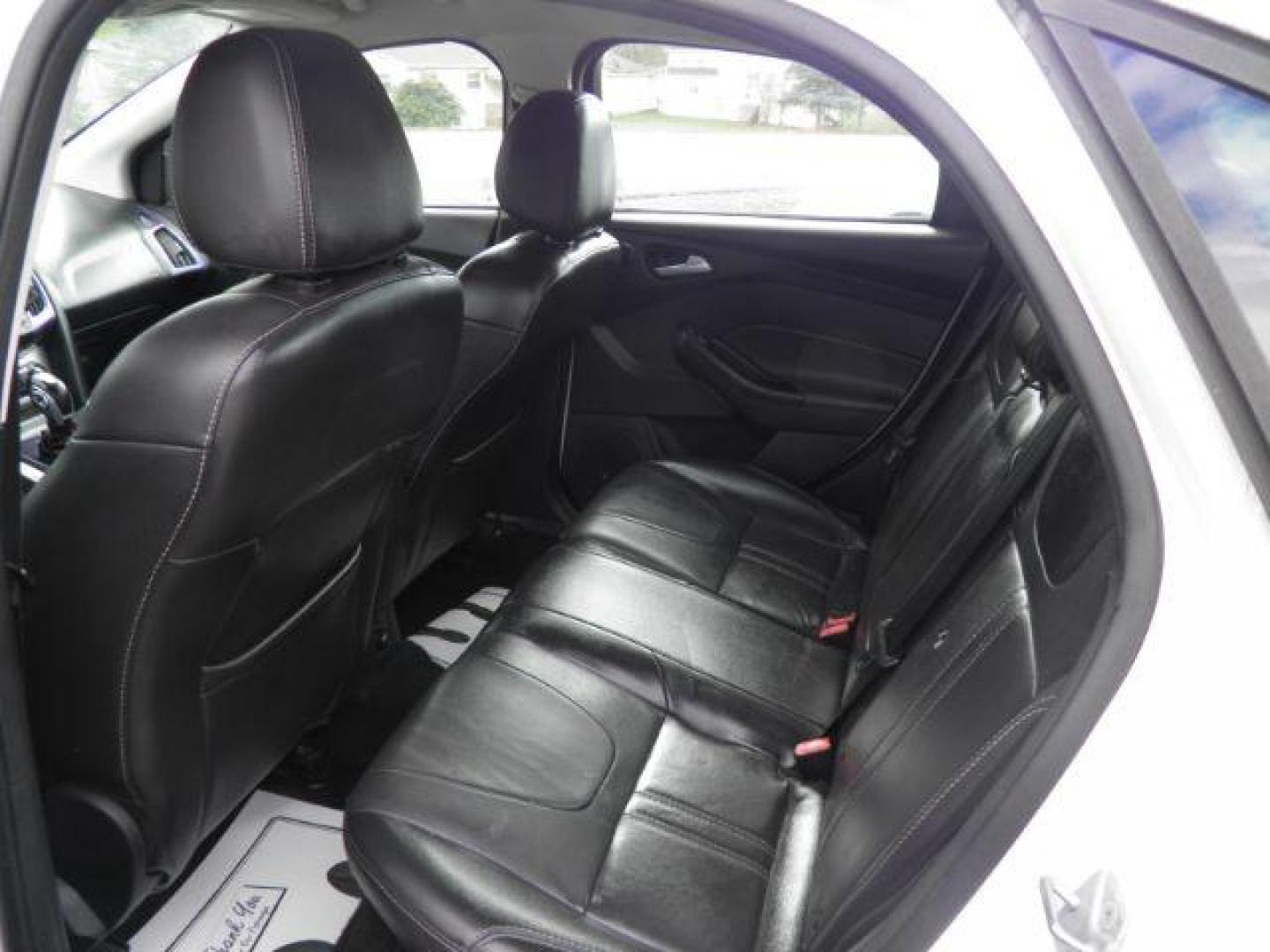 2014 WHITE Ford Focus SE Sedan (1FADP3F26EL) with an 2.0l L4 engine, AT transmission, located at 19521 New George's Creek Rd SW, Barton, MD, 21521, (301) 463-2404, 39.524323, -79.017906 - Photo#3