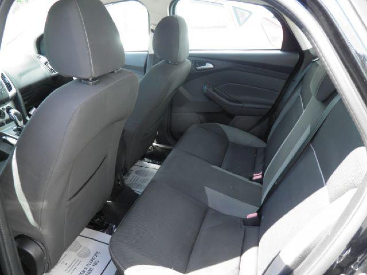 2014 BLACK Ford Focus SE Sedan (1FADP3F21EL) with an 2.0L L4 engine, AT transmission, located at 15520 McMullen Hwy SW, Belair, MD, 21502, (301) 729-3700, 39.581375, -78.846451- Photo#3