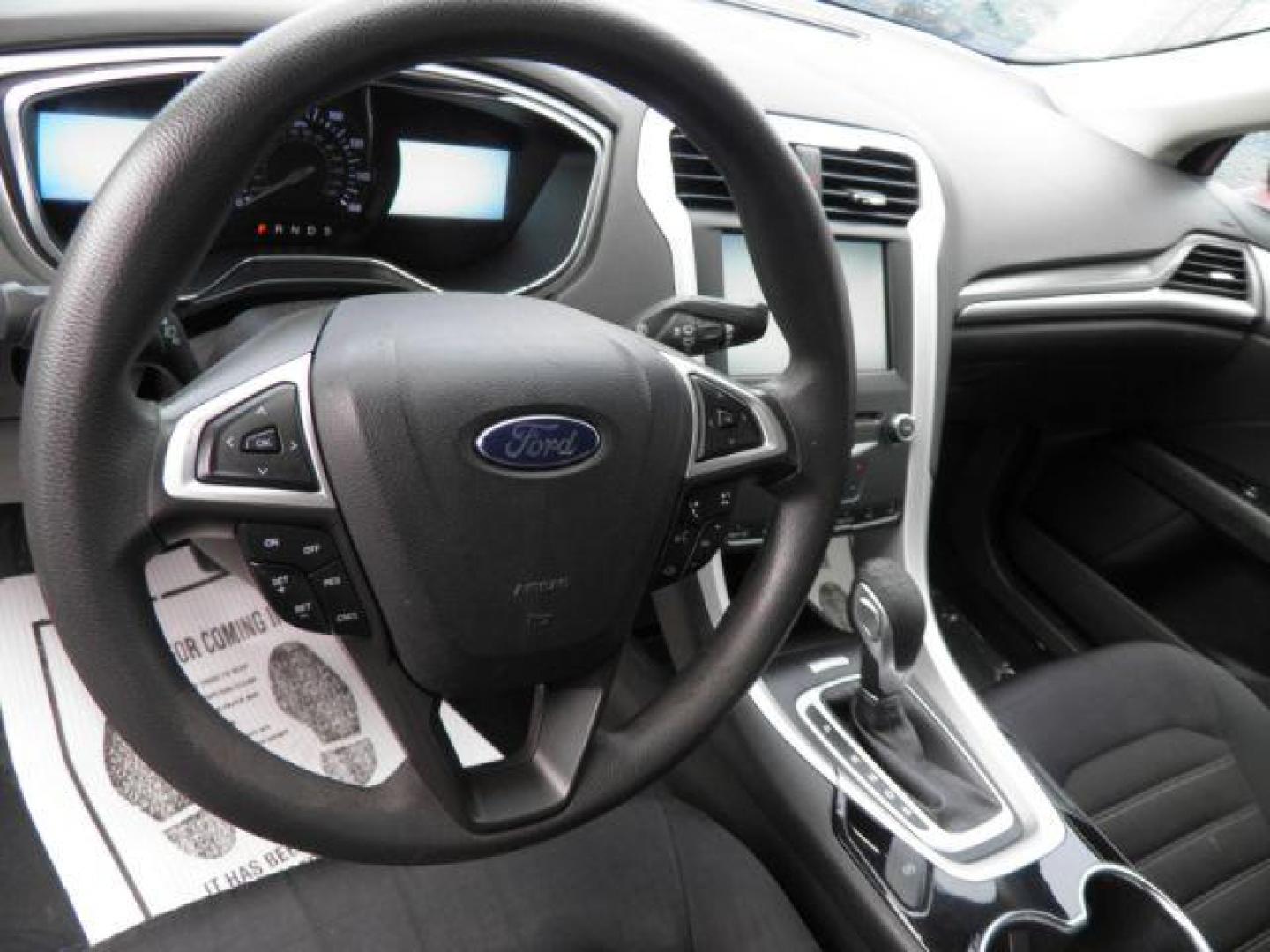 2014 Red Ford Fusion SE (1FA6P0H72E5) with an 2.5L I4 engine, AT transmission, located at 15520 McMullen Hwy SW, Belair, MD, 21502, (301) 729-3700, 39.581375, -78.846451 - Photo#2