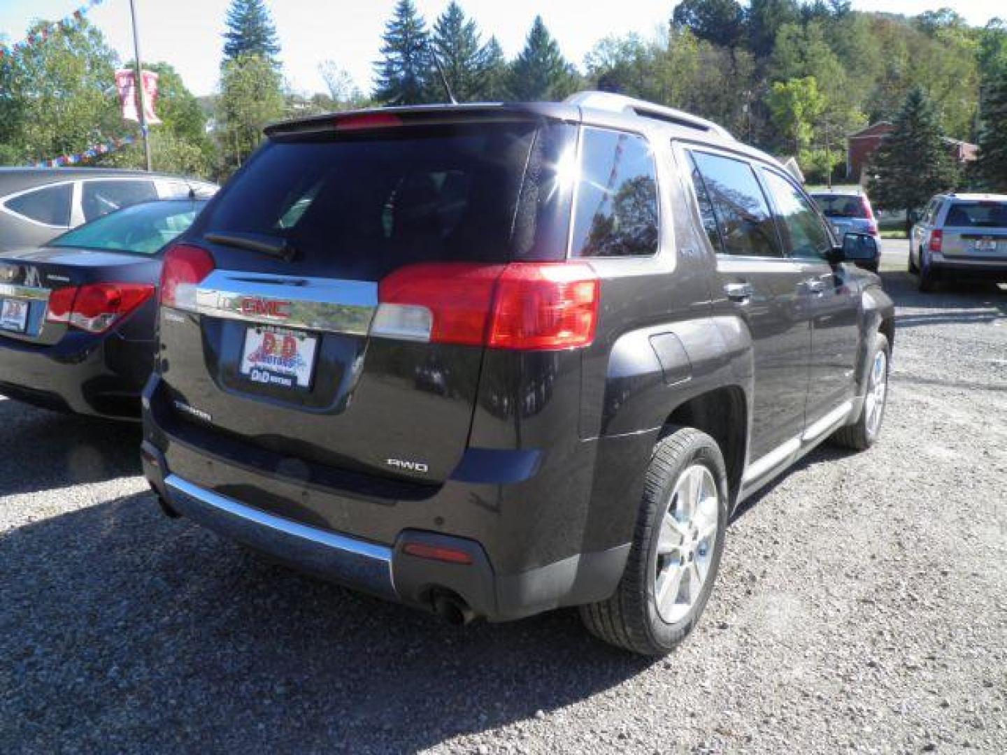 2014 GRAY GMC Terrain SLT-2 (2GKFLYE30E6) with an 2.4L L4 engine, located at 19521 New George's Creek Rd SW, Barton, MD, 21521, (301) 463-2404, 39.524323, -79.017906 - Photo#5
