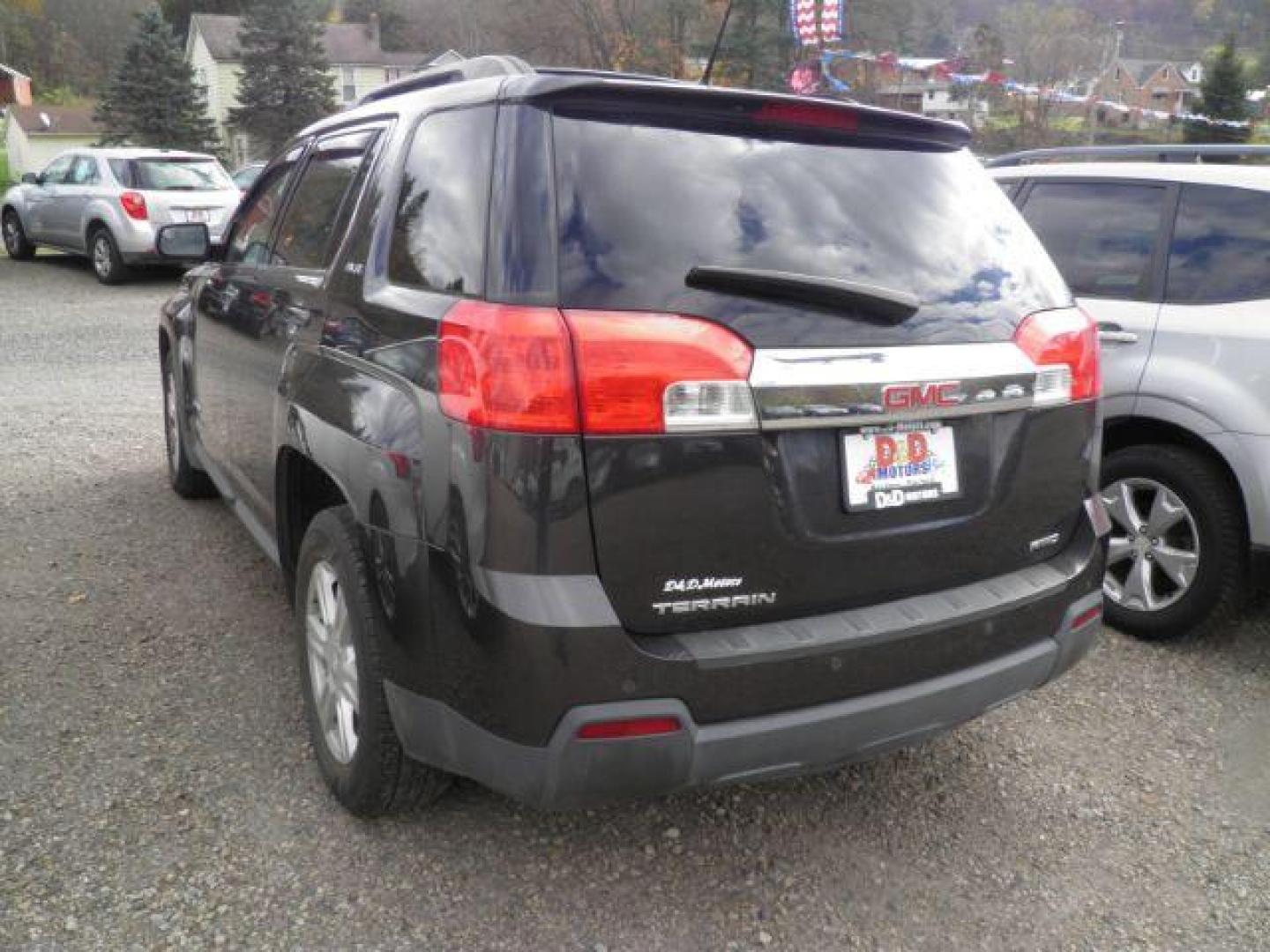 2014 Gray GMC Terrain SLE-2 (2GKFLWEKXE6) with an 3.6l V6 engine, AT transmission, located at 19521 New George's Creek Rd SW, Barton, MD, 21521, (301) 463-2404, 39.524323, -79.017906 - Photo#5