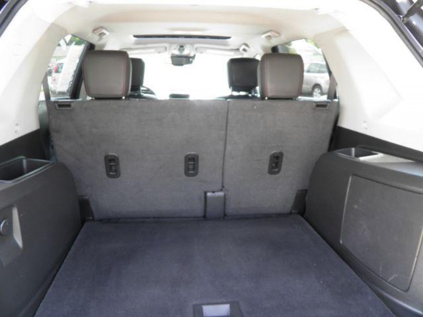 2014 BLUE GMC Terrain SLT1 AWD (2GKFLXEK6E6) with an 2.4L L4 engine, AT transmission, located at 19521 New George's Creek Rd SW, Barton, MD, 21521, (301) 463-2404, 39.524323, -79.017906- Photo#4