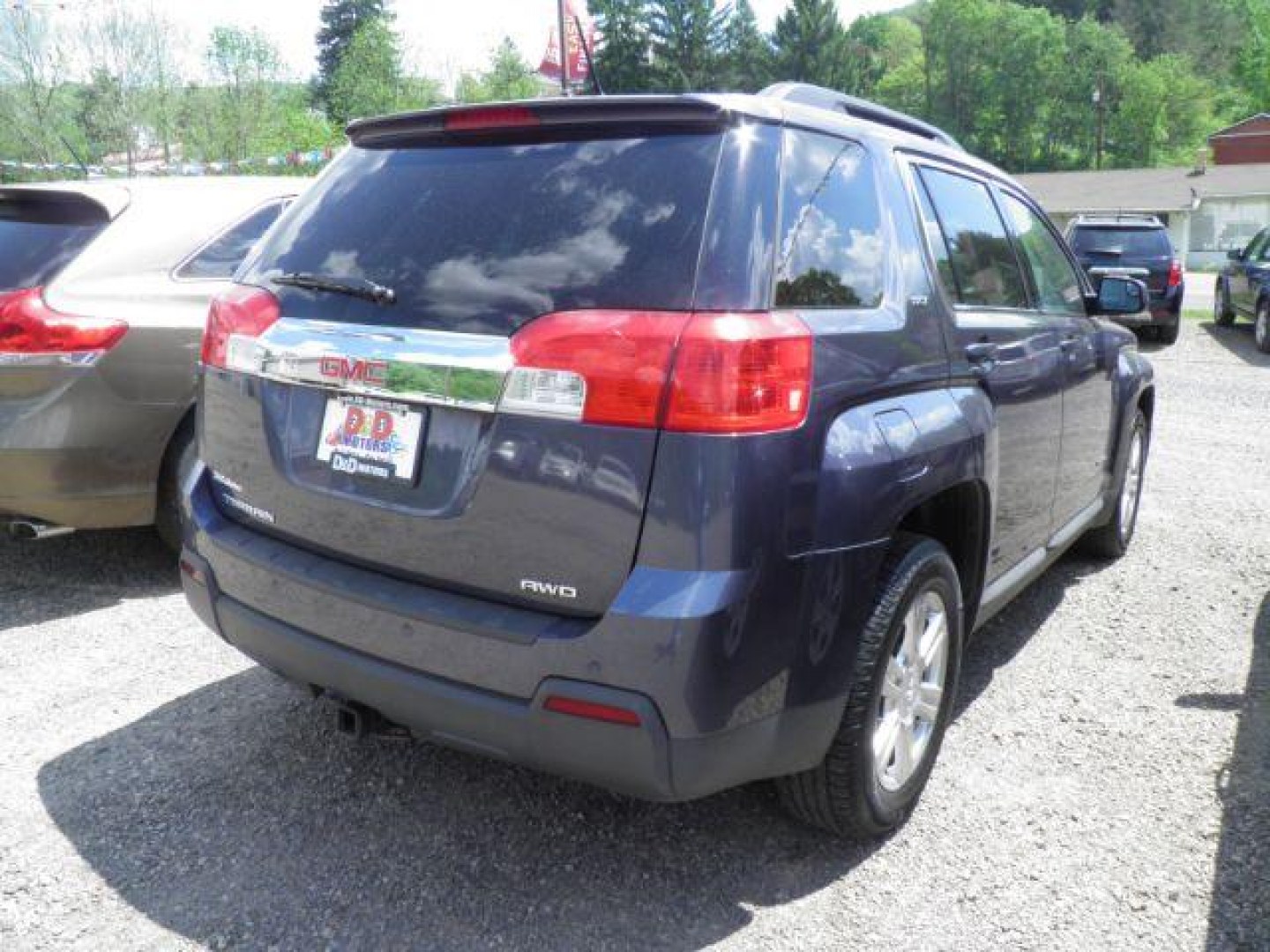 2014 BLUE GMC Terrain SLT1 AWD (2GKFLXEK6E6) with an 2.4L L4 engine, AT transmission, located at 19521 New George's Creek Rd SW, Barton, MD, 21521, (301) 463-2404, 39.524323, -79.017906- Photo#5