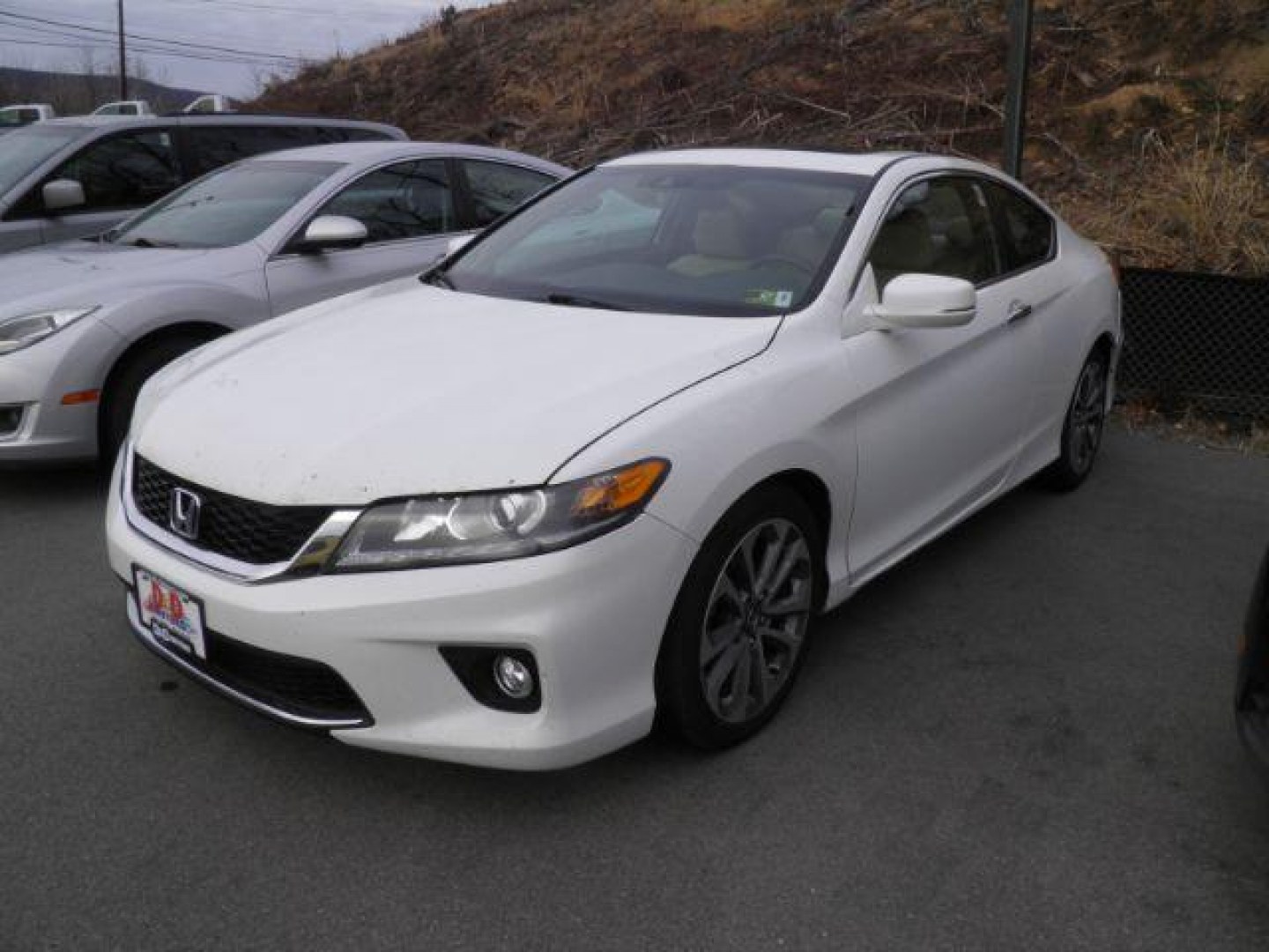 2014 White Honda Accord EX-L V6 Coupe AT (1HGCT2B85EA) with an 3.5L V6 engine, AT transmission, located at 19521 New George's Creek Rd SW, Barton, MD, 21521, (301) 463-2404, 39.524323, -79.017906 - Photo#0
