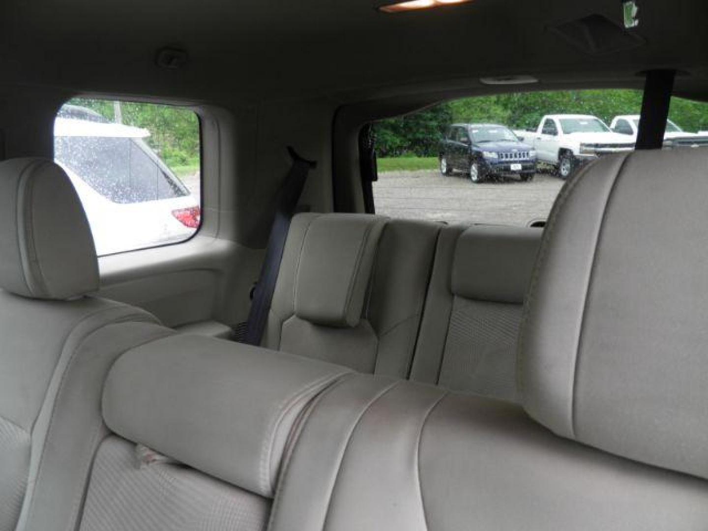 2014 BURGUNDY Honda Pilot LX (5FNYF4H27EB) with an 3.5L V6 engine, AT transmission, located at 19521 New George's Creek Rd SW, Barton, MD, 21521, (301) 463-2404, 39.524323, -79.017906 - Photo#4